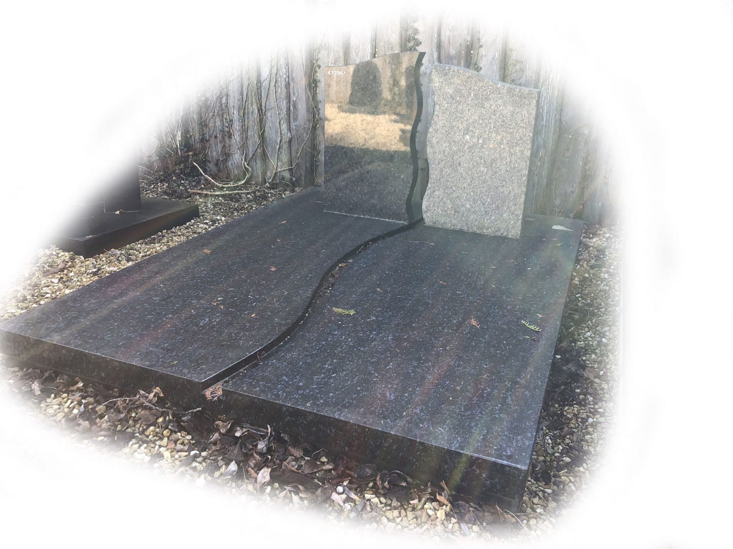 Grafsteen Butterfly Blue graniet 98