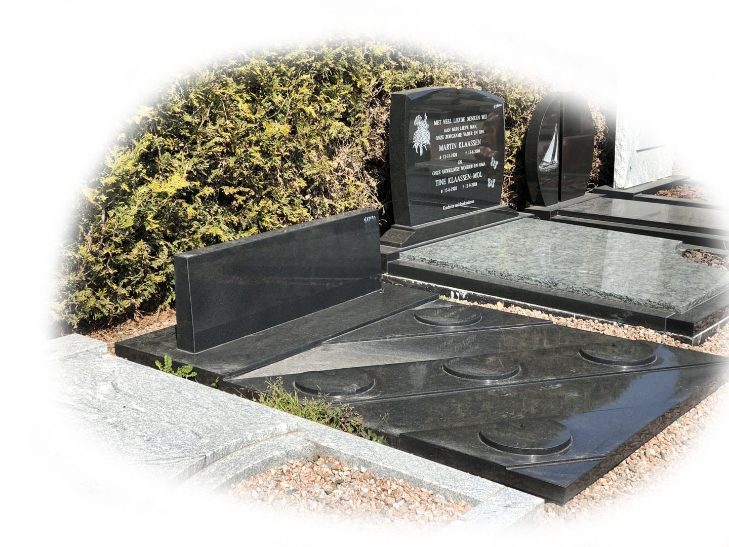 Grafsteen Zwart graniet 107