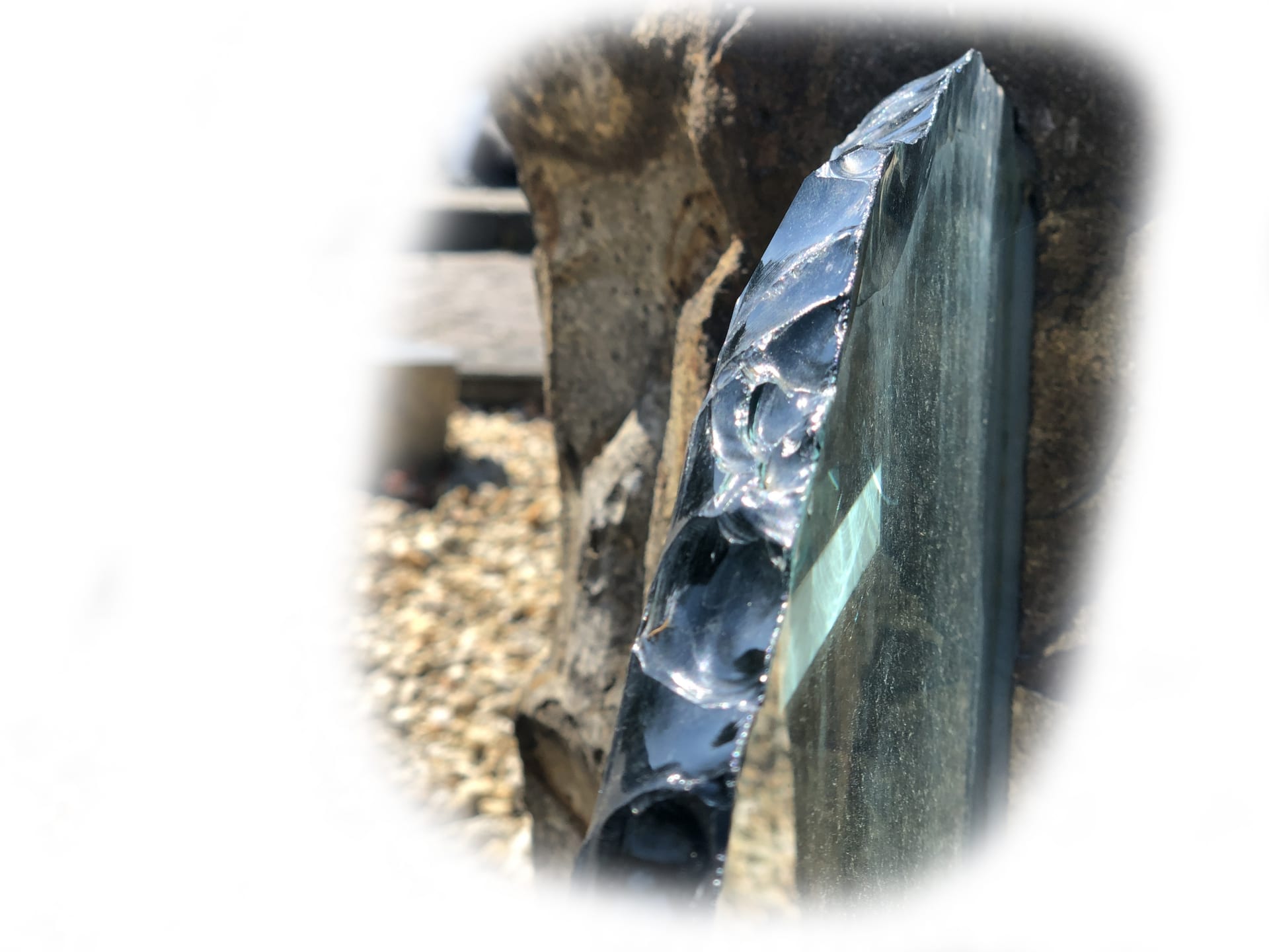 Basaltzuil met Glas 123