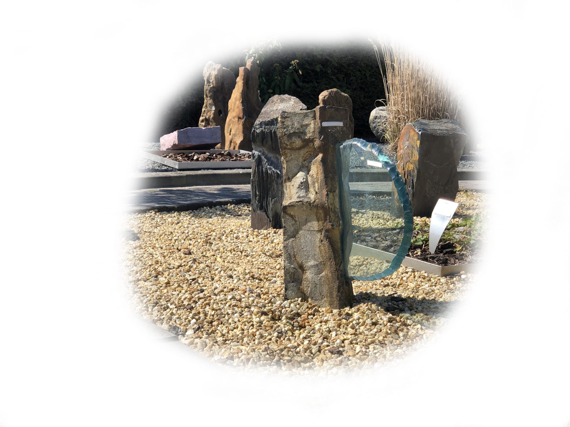 Basaltzuil met Glas 123