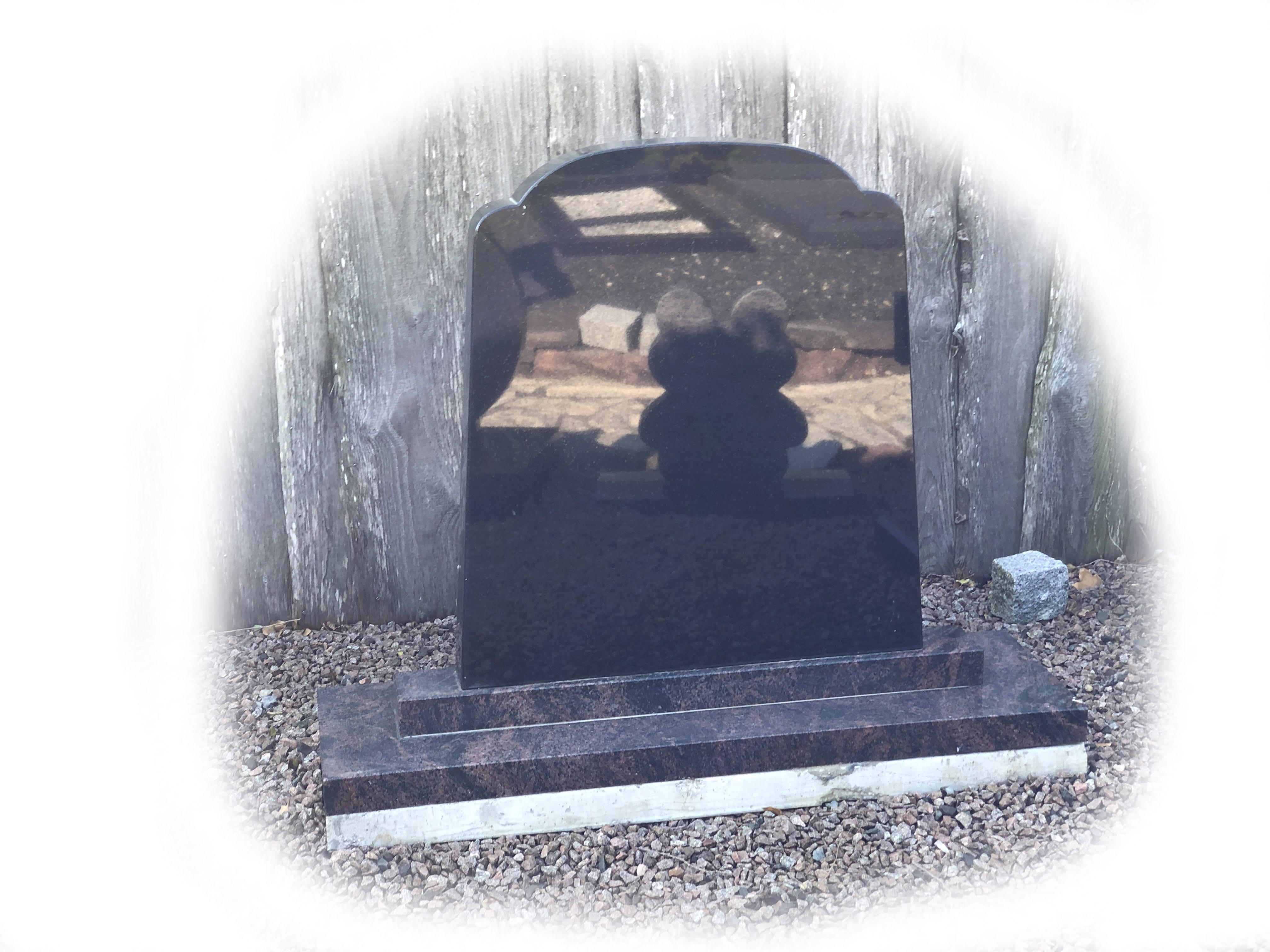 Grafsteen zwart en aurora graniet 106